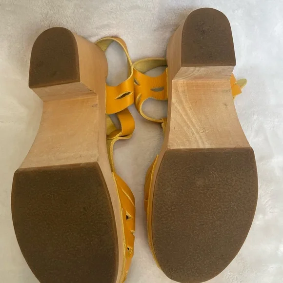 Swedish Hasbeens Yellow Leather Mules - Picture 8 of 8